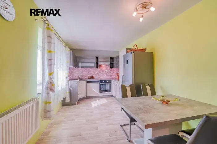 Prodej rodinného domu, Pernarec, 220 m2