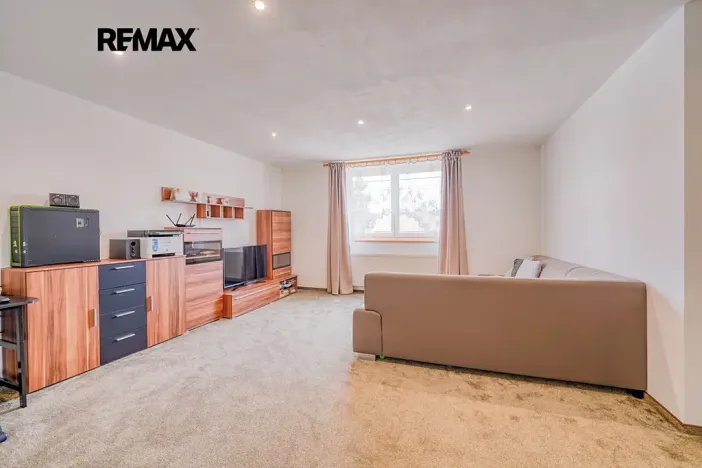 Prodej rodinného domu, Pernarec, 220 m2