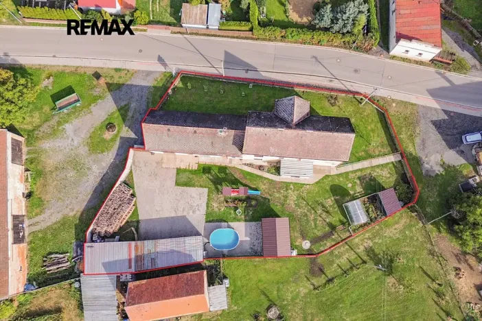 Prodej rodinného domu, Pernarec, 220 m2