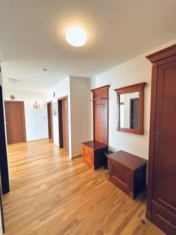 Prodej bytu 3+kk, Karlovy Vary, Pražská silnice, 102 m2