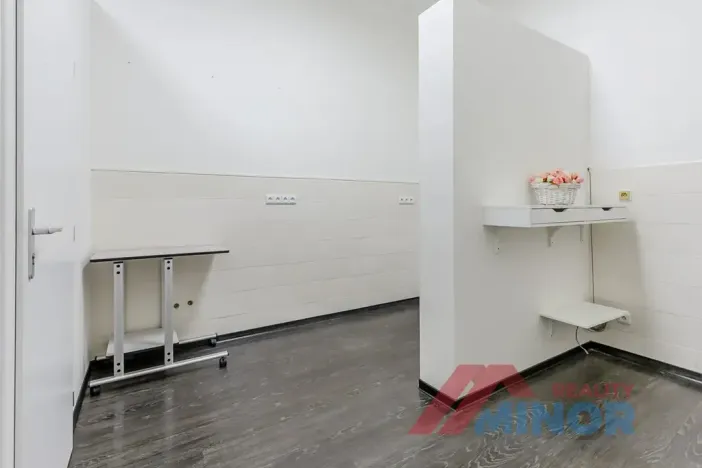 Pronájem ordinace, Slaný, Masarykovo náměstí, 69 m2