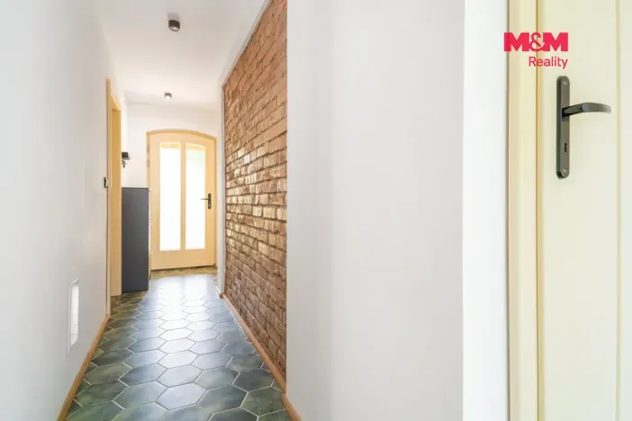 Prodej rodinného domu, Bušín, 73 m2