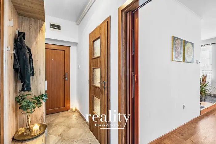 Prodej bytu 3+kk, Šumná, 88 m2