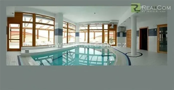 Pronájem obchodního prostoru, Praha - Újezd nad Lesy, Starokolínská, 8 m2