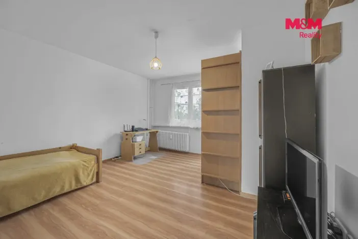 Pronájem bytu 1+kk, Hradec Králové - Slezské Předměstí, Gagarinova, 31 m2
