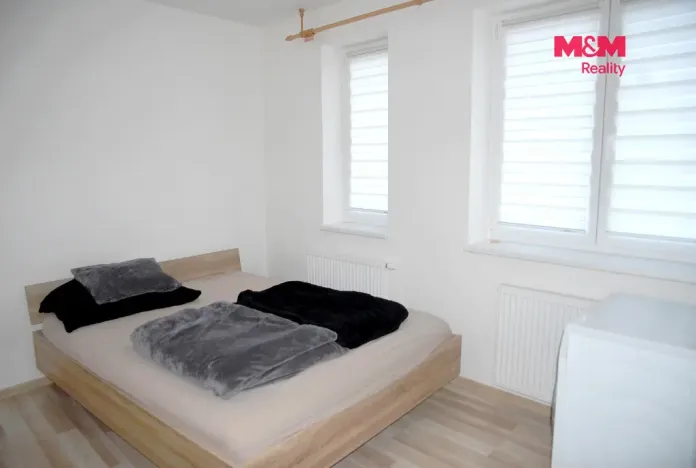 Pronájem bytu 2+kk, Jičín - Valdické Předměstí, Zahradní, 44 m2