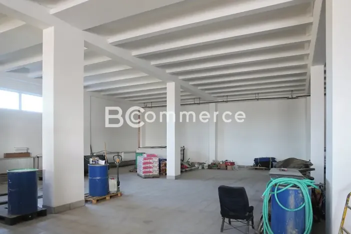 Pronájem skladu, Brno, 880 m2