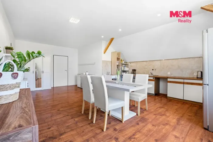 Prodej rodinného domu, Železný Brod - Bzí, 313 m2