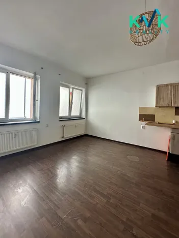 Pronájem bytu 2+kk, Karlovy Vary, Spojovací, 70 m2
