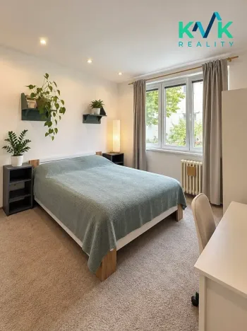 Prodej bytu 3+1, Ostrov, Kollárova, 68 m2