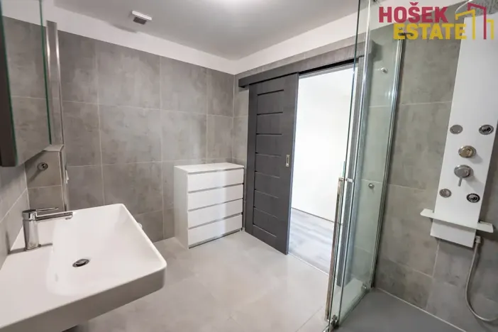 Prodej rodinného domu, Holubice, 93 m2
