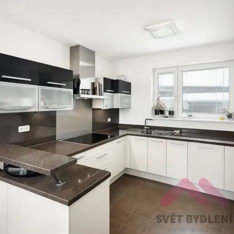 Prodej rodinného domu, Praha - Újezd nad Lesy, Lutínská, 187 m2