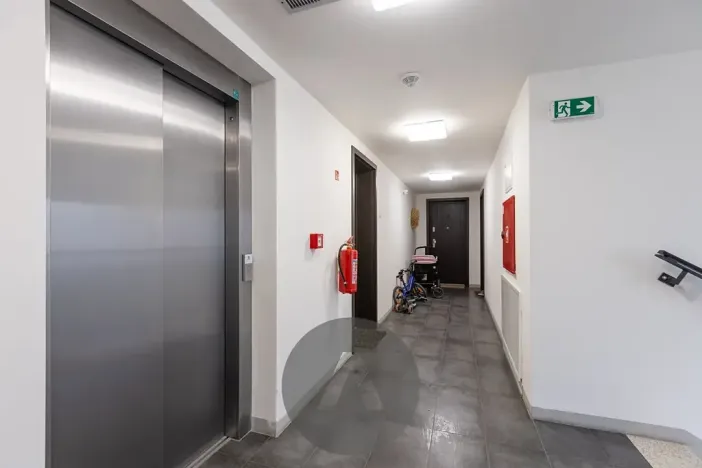 Pronájem bytu 2+kk, Dobřichovice, Za Mlýnem, 71 m2