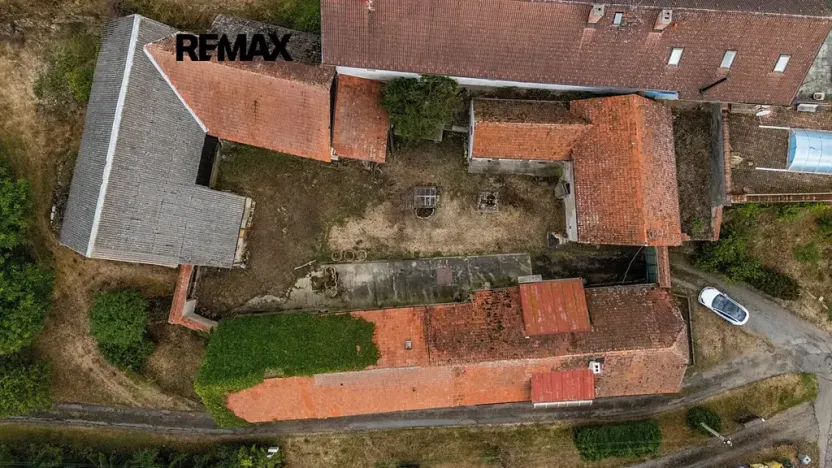Prodej zemědělské usedlosti, Soběhrdy, 365 m2