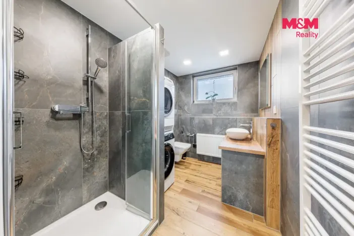 Prodej rodinného domu, Karlovy Vary - Stará Role, Slezská, 131 m2