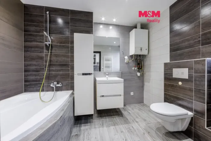 Prodej bytu 2+kk, Březová, Okružní, 42 m2