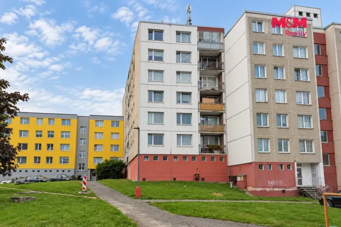 Prodej bytu 3+1, Tachov, Želivského, 75 m2