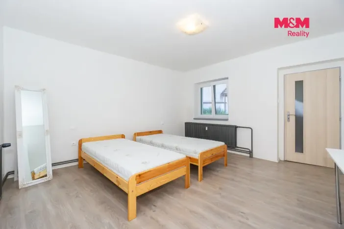 Pronájem bytu 2+kk, Holice, Palackého, 53 m2