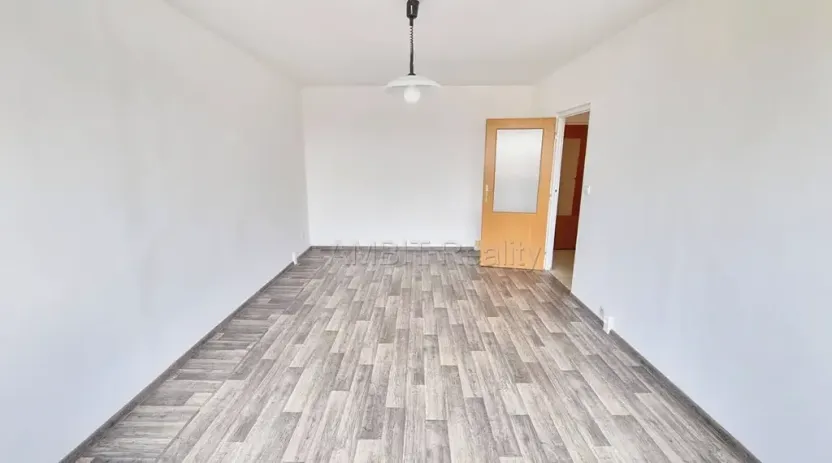 Pronájem bytu 1+1, Praha - Troja, Olštýnská, 37 m2