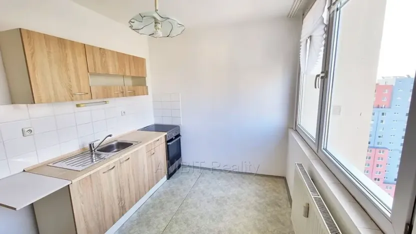 Pronájem bytu 1+1, Praha - Troja, Olštýnská, 37 m2