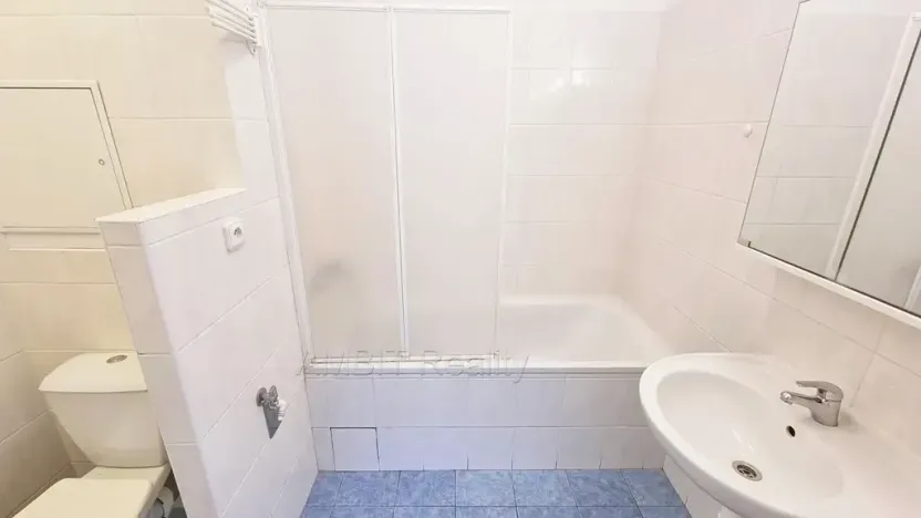 Pronájem bytu 1+1, Praha - Troja, Olštýnská, 37 m2
