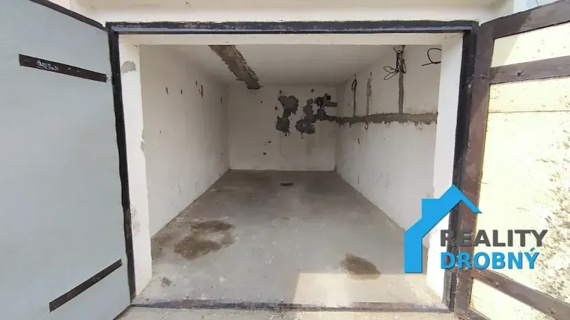 Pronájem garáže, Lom, Vrchlického, 21 m2