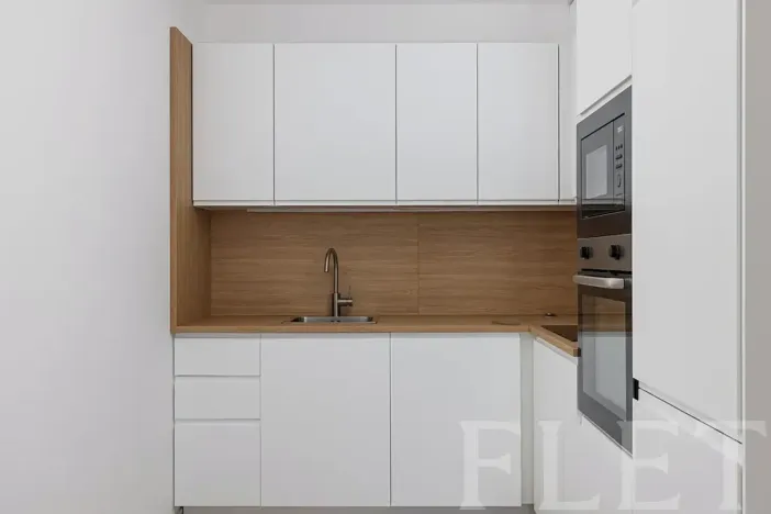 Pronájem bytu 2+kk, Praha - Karlín, Křižíkova, 49 m2