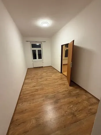 Pronájem bytu 2+1, Praha - Michle, Nuselská, 55 m2