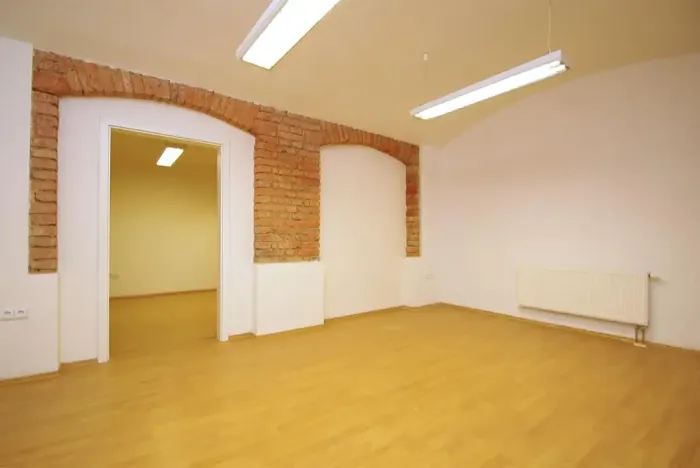 Pronájem obchodního prostoru, Praha - Vinohrady, Mánesova, 135 m2