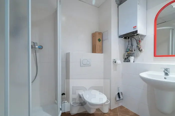 Pronájem obchodního prostoru, Praha - Kolovraty, Kupkova, 35 m2