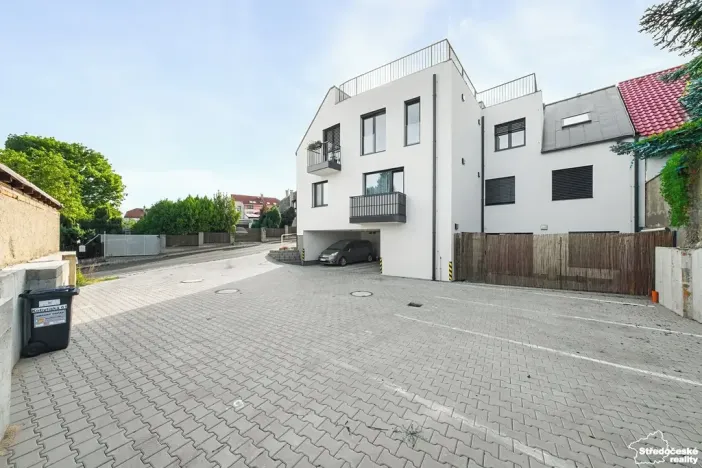 Prodej bytu 3+kk, Praha - Dolní Chabry, Kobyliská, 95 m2