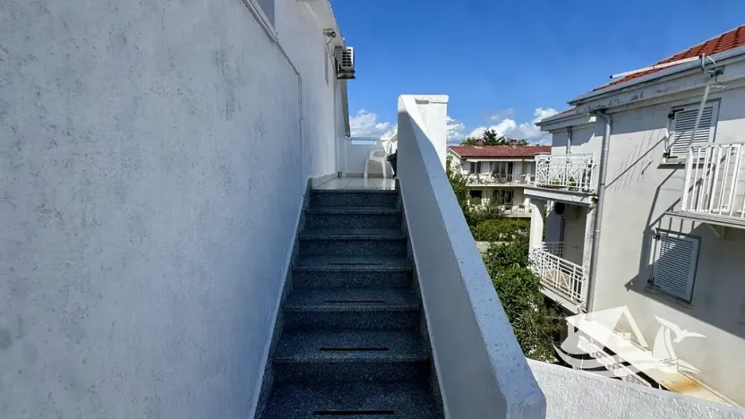 Prodej vícegeneračního domu, Krk, Chorvatsko, 265 m2