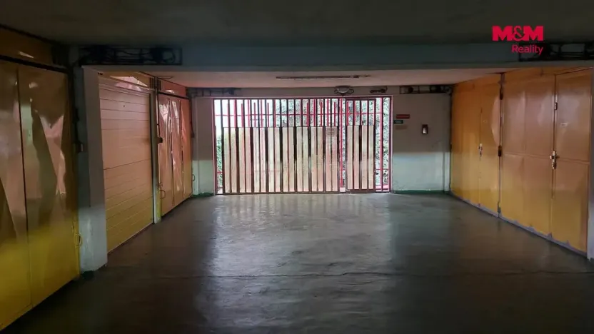 Prodej garáže, Praha, Chelčického, 18 m2