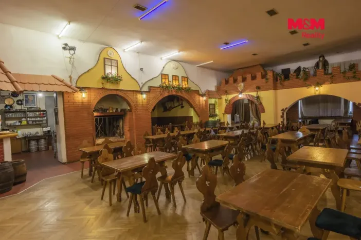 Prodej obchodního prostoru, Kladno - Rozdělov, Štefánikova, 592 m2