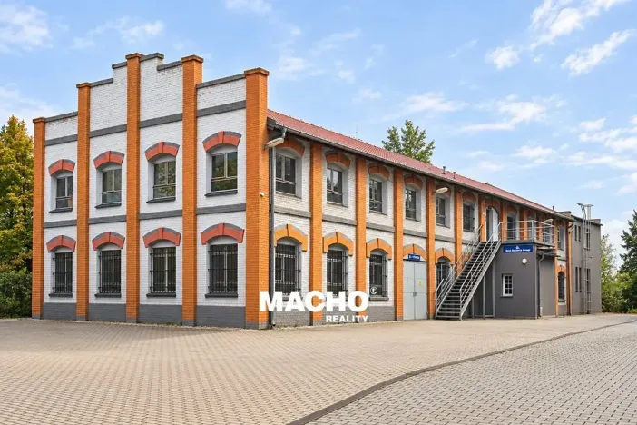 Pronájem kanceláře, Králův Dvůr, Tovární, 370 m2
