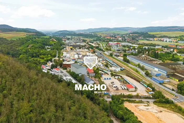 Pronájem výrobních prostor, Králův Dvůr, Tovární, 400 m2