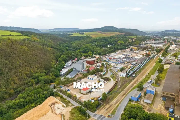 Pronájem výrobních prostor, Králův Dvůr, Tovární, 400 m2