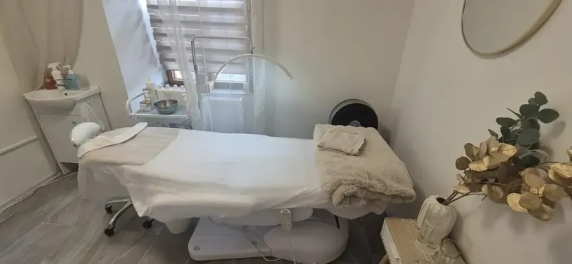 Prodej obchodního prostoru, Česká Lípa, Erbenova, 60 m2