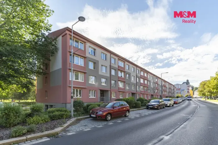 Prodej bytu 1+kk, Aš, Hlavní, 21 m2
