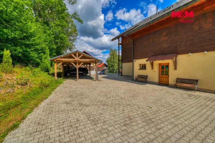 Prodej ubytování, Železná Ruda - Hojsova Stráž, 910 m2