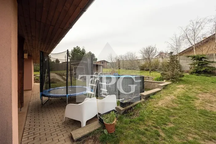 Prodej rodinného domu, Doubravčice, Pod vodárnou, 140 m2