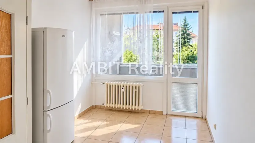 Pronájem bytu 3+1, Praha - Dejvice, Evropská, 80 m2