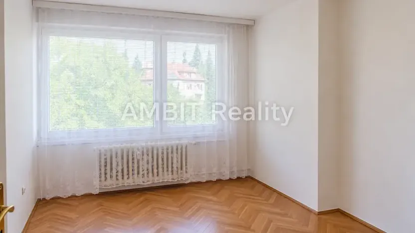 Pronájem bytu 3+1, Praha - Dejvice, Evropská, 80 m2