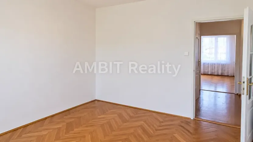 Pronájem bytu 3+1, Praha - Dejvice, Evropská, 80 m2