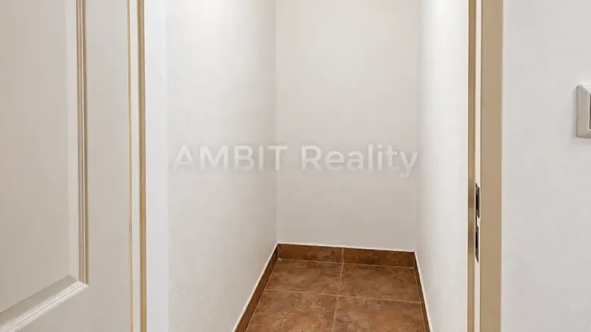 Pronájem bytu 3+1, Praha - Dejvice, Evropská, 80 m2