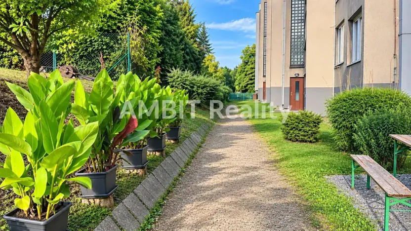 Pronájem bytu 3+1, Praha - Dejvice, Evropská, 80 m2