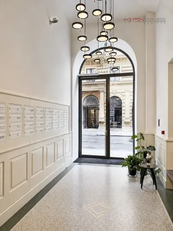 Prodej bytu 2+kk, Praha - Nové Město, Dlážděná, 60 m2