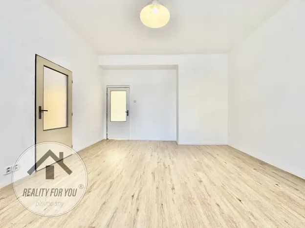 Prodej bytu 2+1, Praha - Libeň, náměstí Dr. Václava Holého, 80 m2