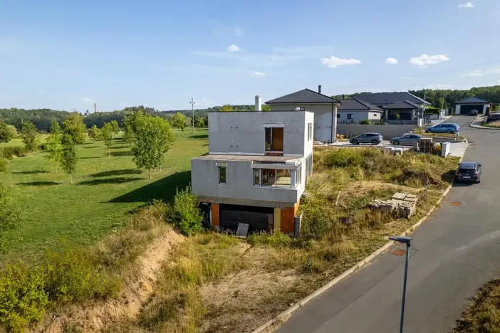 Prodej rodinného domu, Libušín, 257 m2