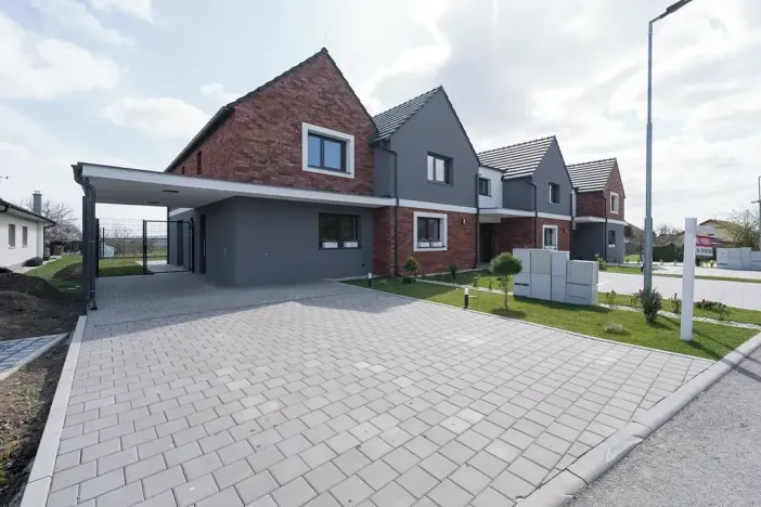Prodej bytu 4+kk, Syrovice, 94 m2